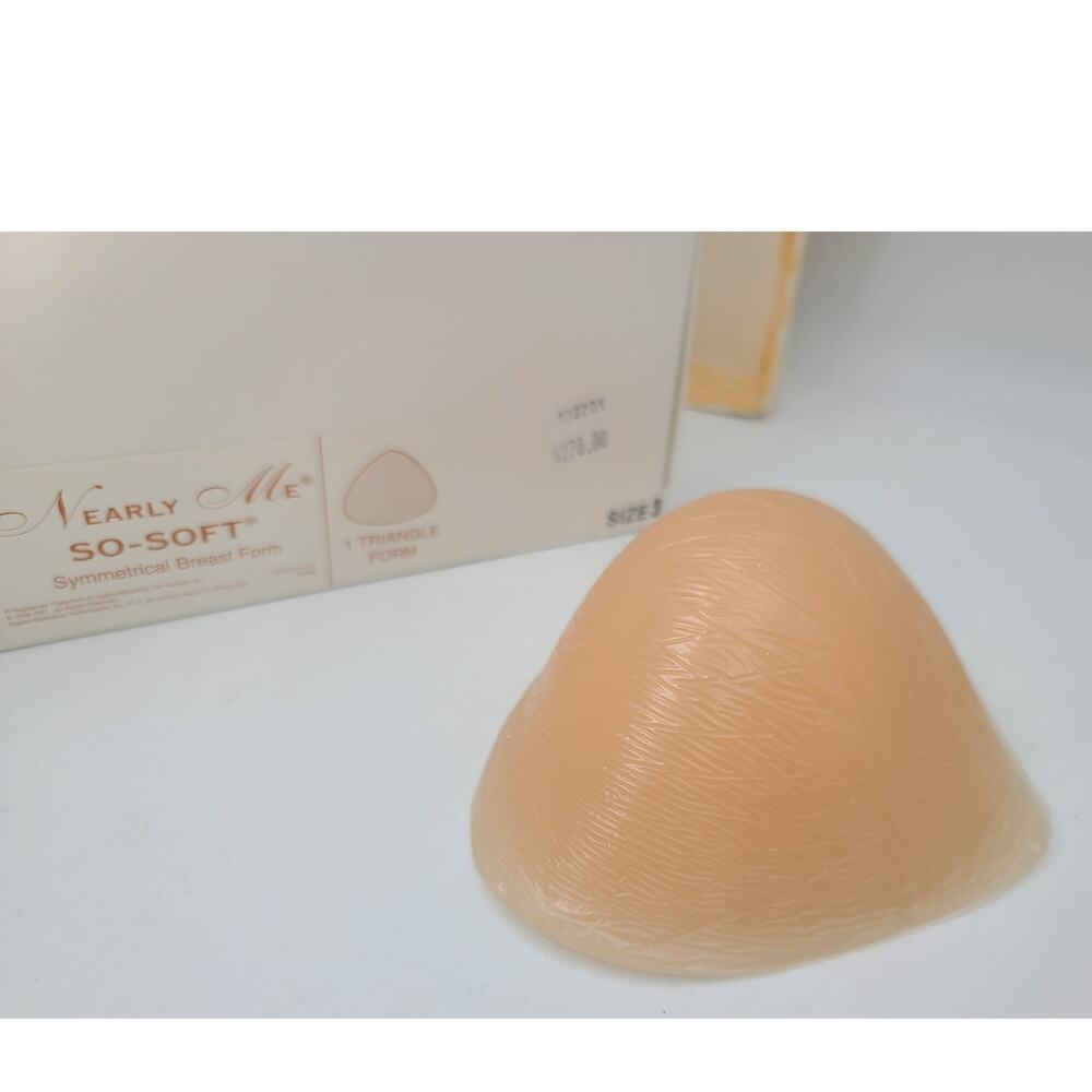 Nearly Me Size 3 Beige Soft Touch Triwing Mastectomy Breast Prosthesis w/Box